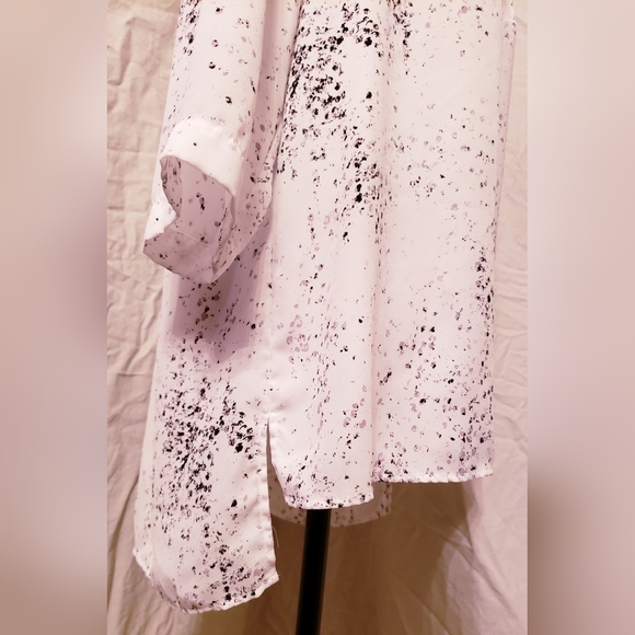 A.N.A. White with Paint Splatter Print ¾ Sleeve Popover V-Neck Tunic - Picture 10 of 13